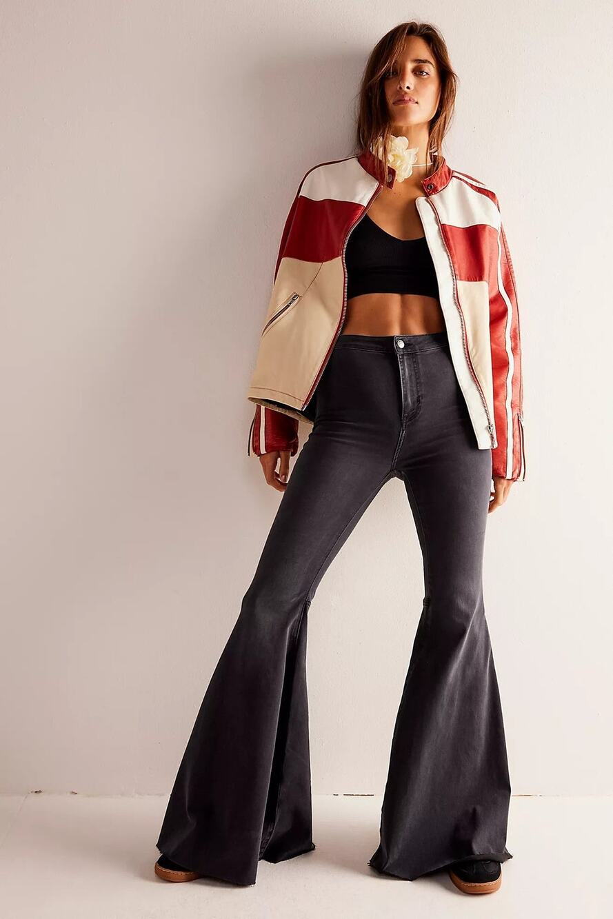 Free People Just Float On Flare Jeans - 26 S